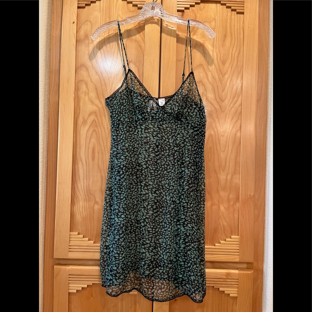 SPARKLE & FADE by UrbanOutfitters Silk Chiffon SLIP DRESS Green/Black  M